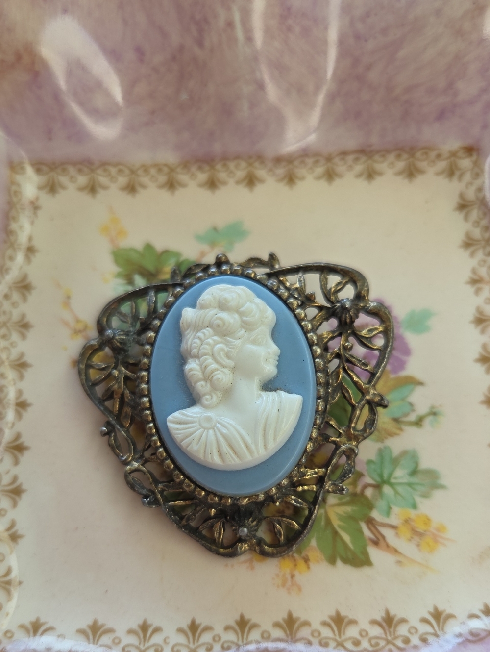 Vintage Blue and White Cameo Brooch Pin